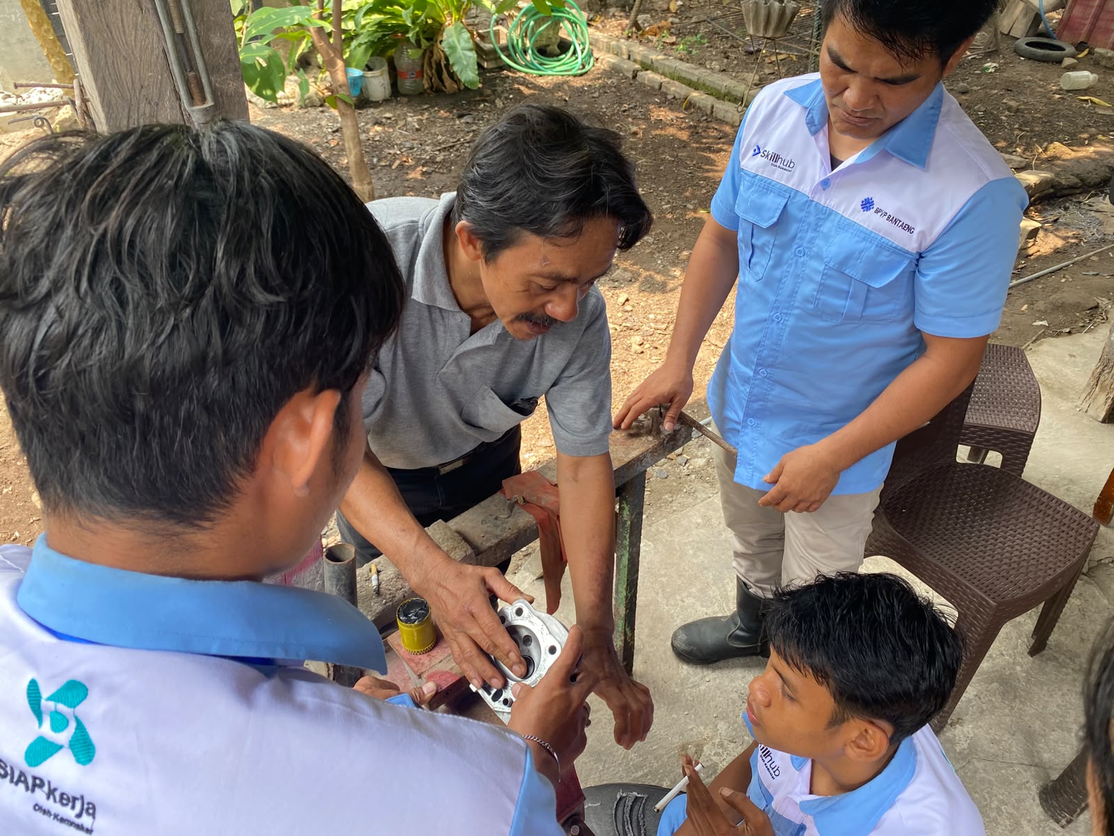 🔧 Hari Keenam Pelatihan Mekanik Mesin Tempel di Sungai Bialo, Cetak Keterampilan untuk Masa Depan Masyarakat 